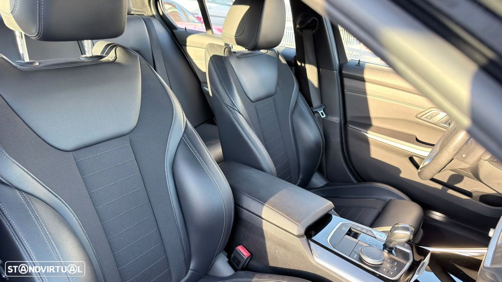BMW 320 d Ultimate Auto - 11