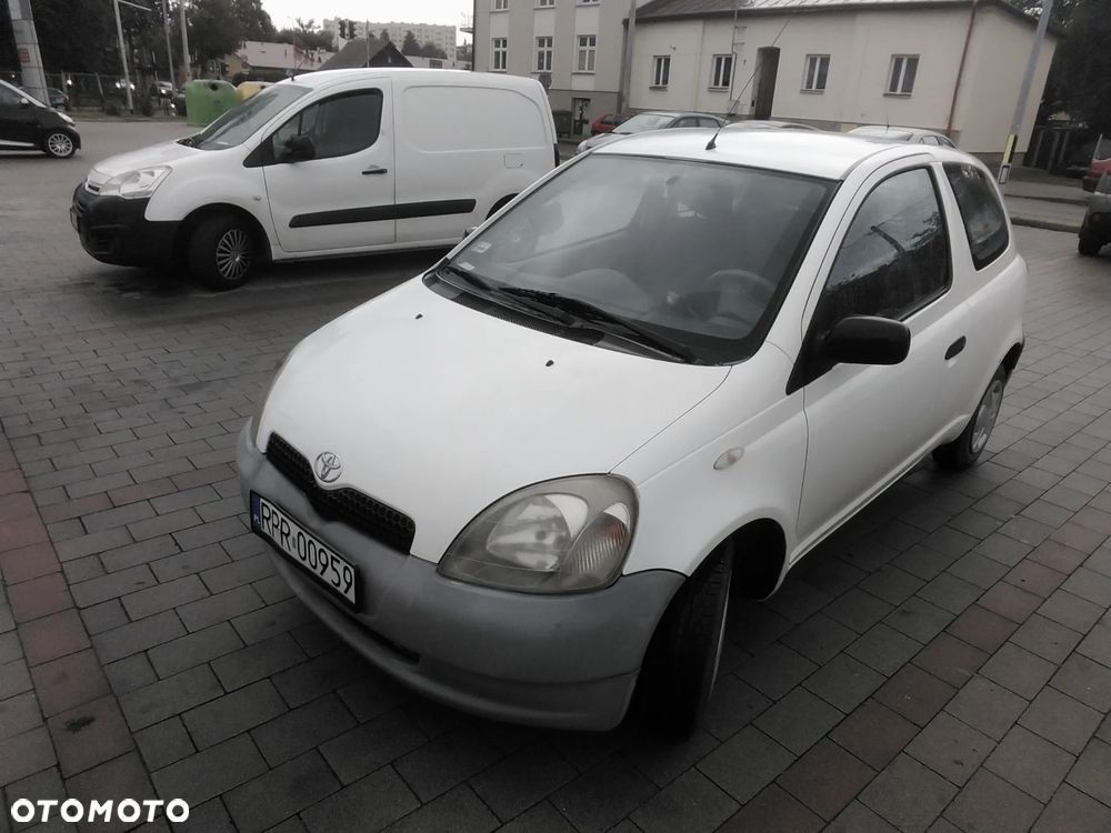 Toyota Yaris - 13