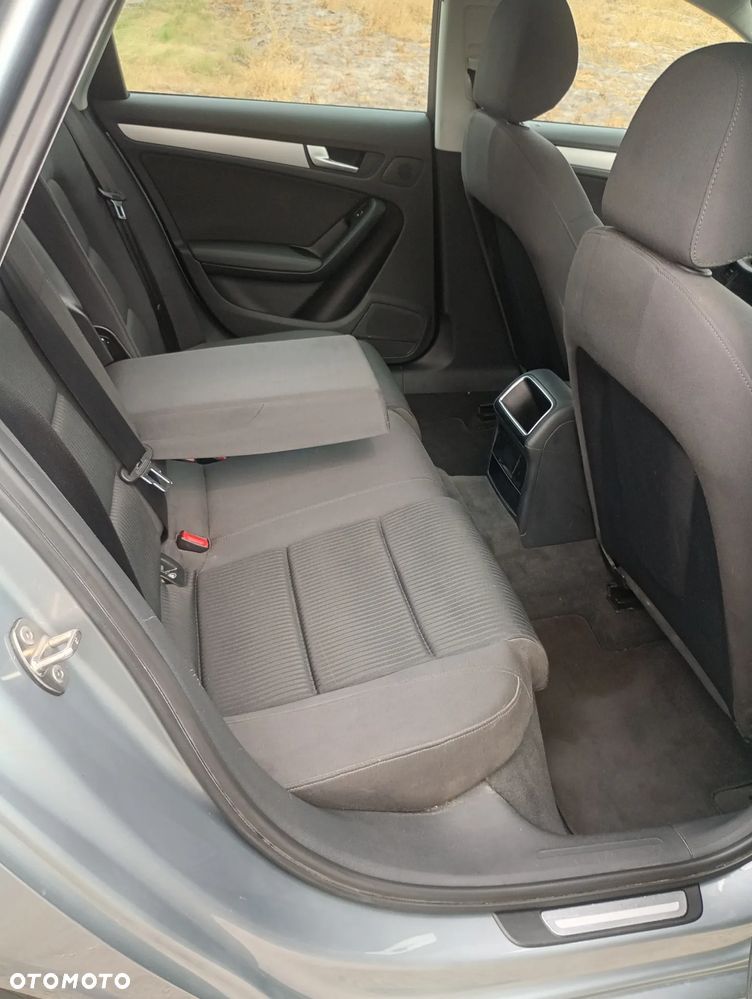 Audi A4 Limousine - 38
