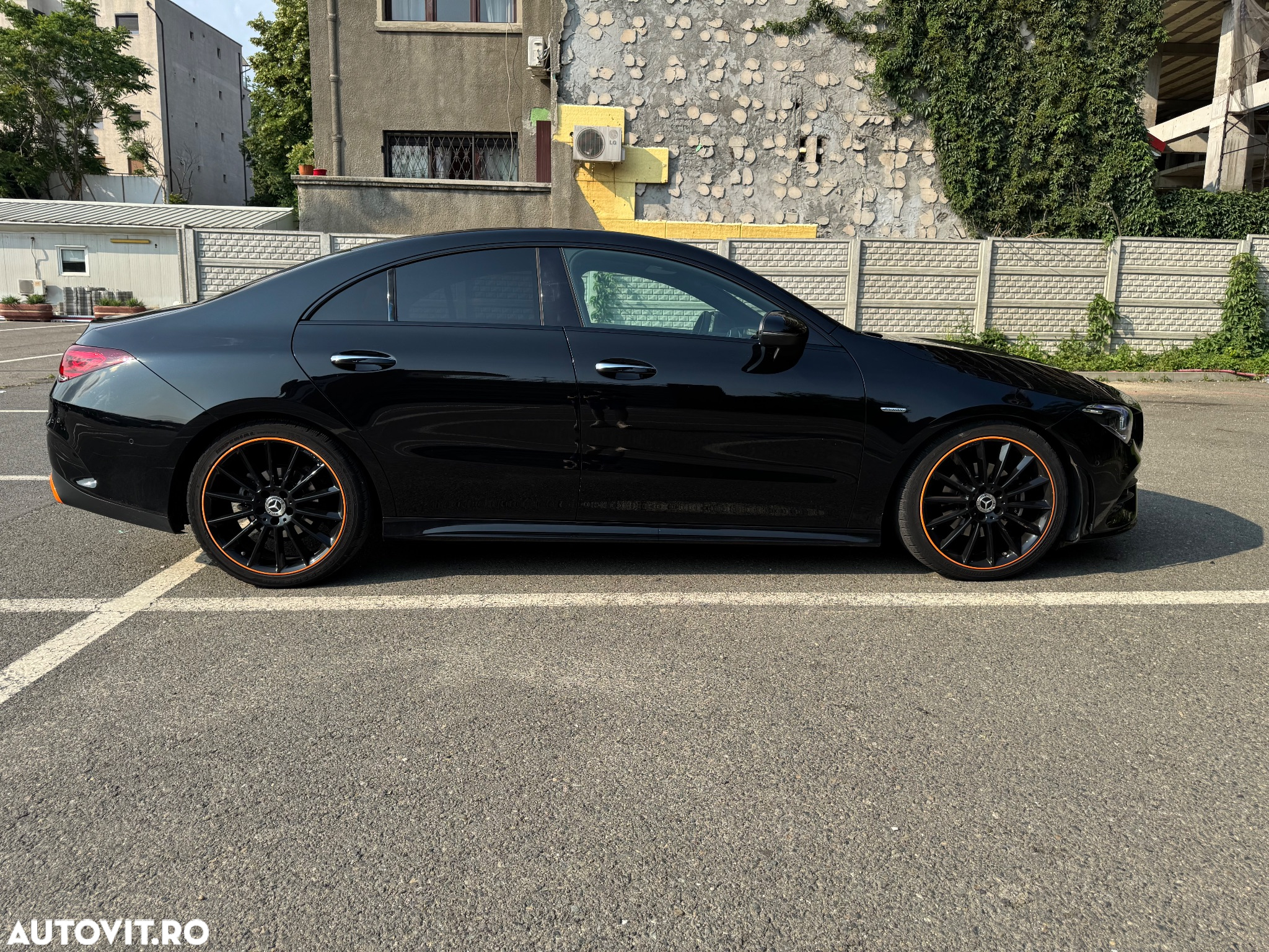Mercedes-Benz CLA 180 7G-DCT Edition 1 - 4