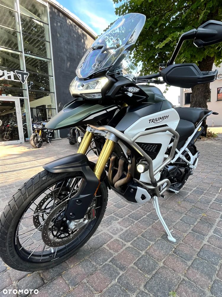 Triumph Tiger - 1