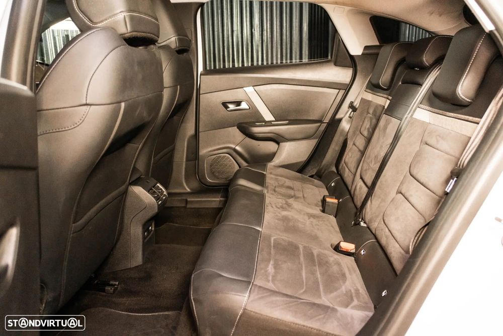 Citroën e-C4 50 kWh E-Series Collection - 42