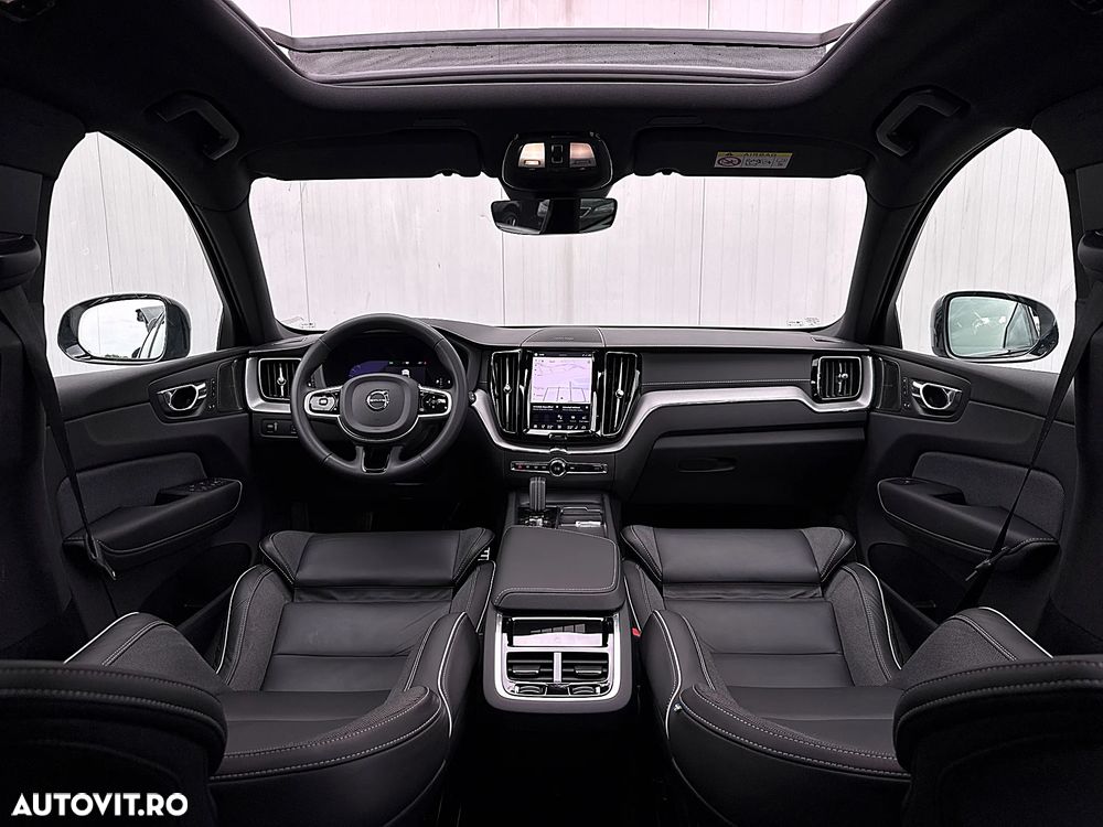 Volvo XC 60 B4 D AWD Plus Dark - 8