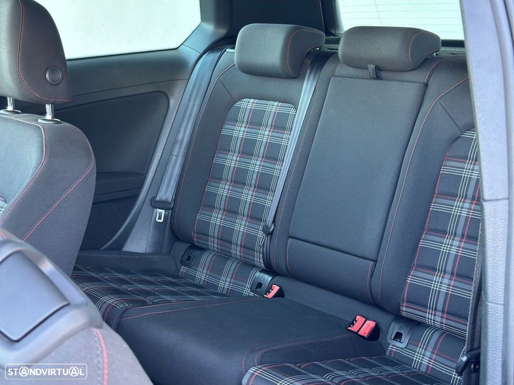 VW Golf 2.0 TSi GTi DSG Performance - 20