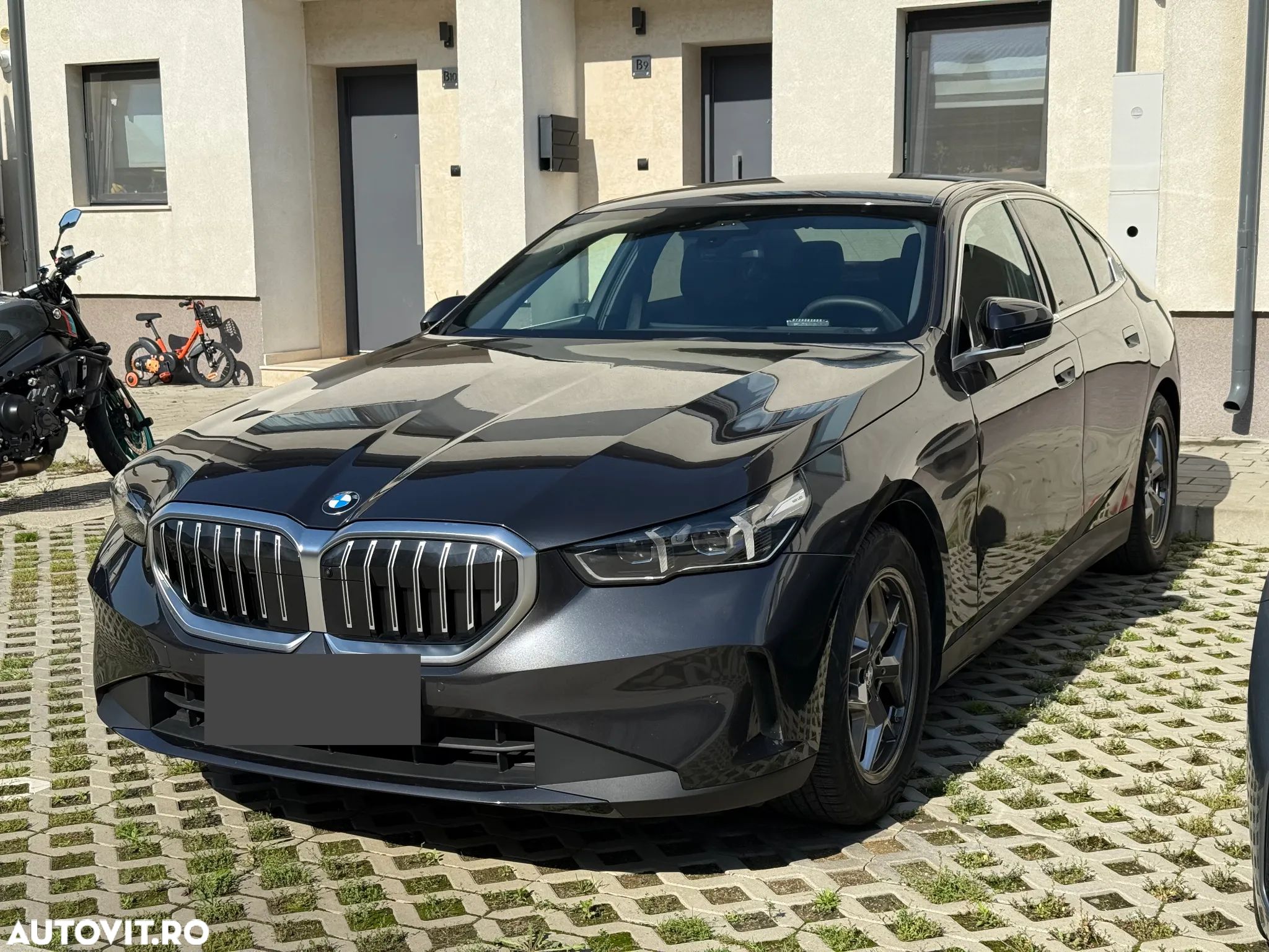 BMW Seria 5 520i AT MHEV - 1
