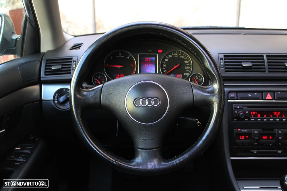 Audi A4 1.9 TDI m5 - 33