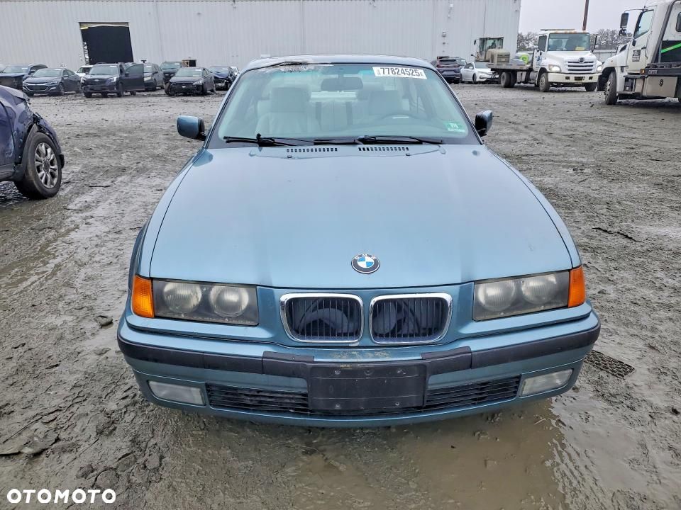 BMW Seria 3 - 23