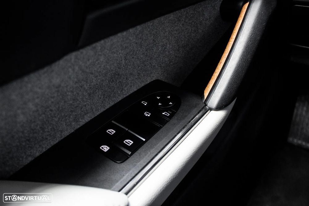 Mazda MX-30 e-SKYACTIV Excellence - 20