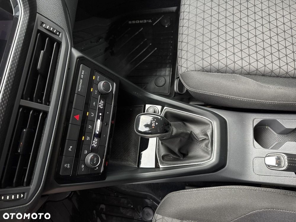 Volkswagen T-Cross 1.0 TSI Life DSG - 16