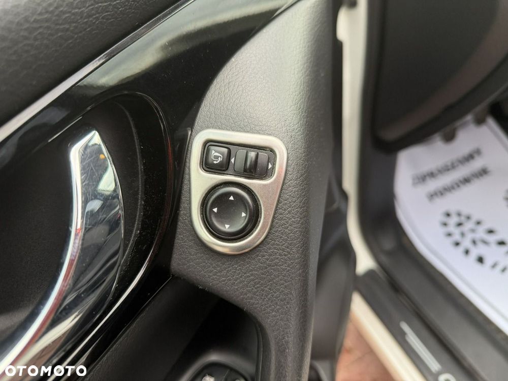 Nissan Qashqai 1.3 DIG-T MHEV N-Connecta - 16