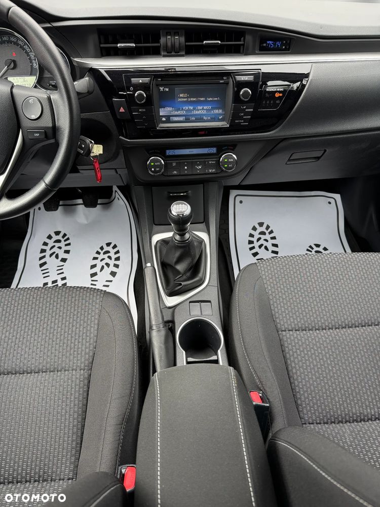 Toyota Corolla 1.6 Premium - 6