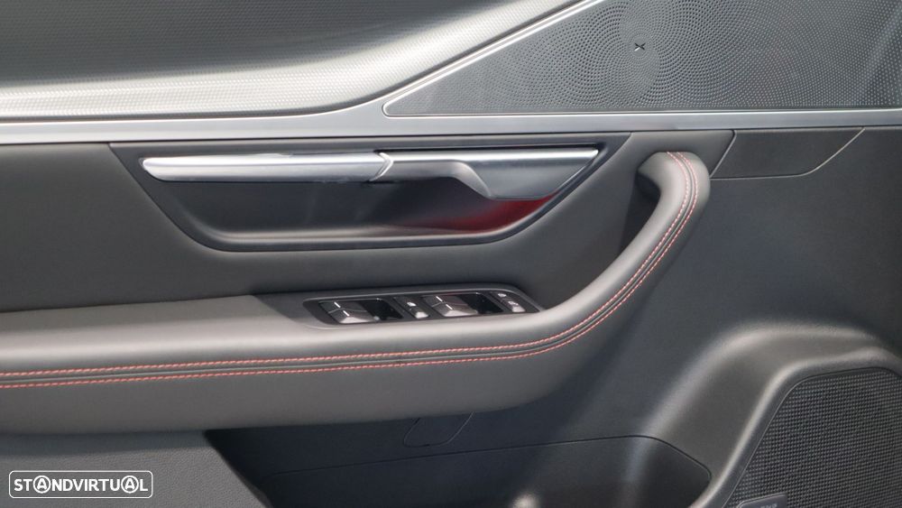 Xpeng P7i 86.2 kWh AWD Performance - 10