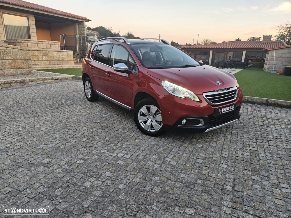 Peugeot 2008 1.2 PureTech Allure EAT6 - 1