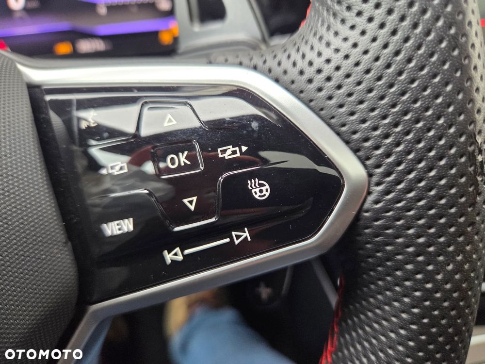 Volkswagen Golf - 15