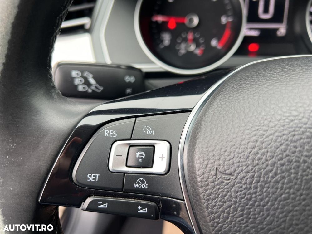 Volkswagen Passat 2.0 TDI R Executive - 21