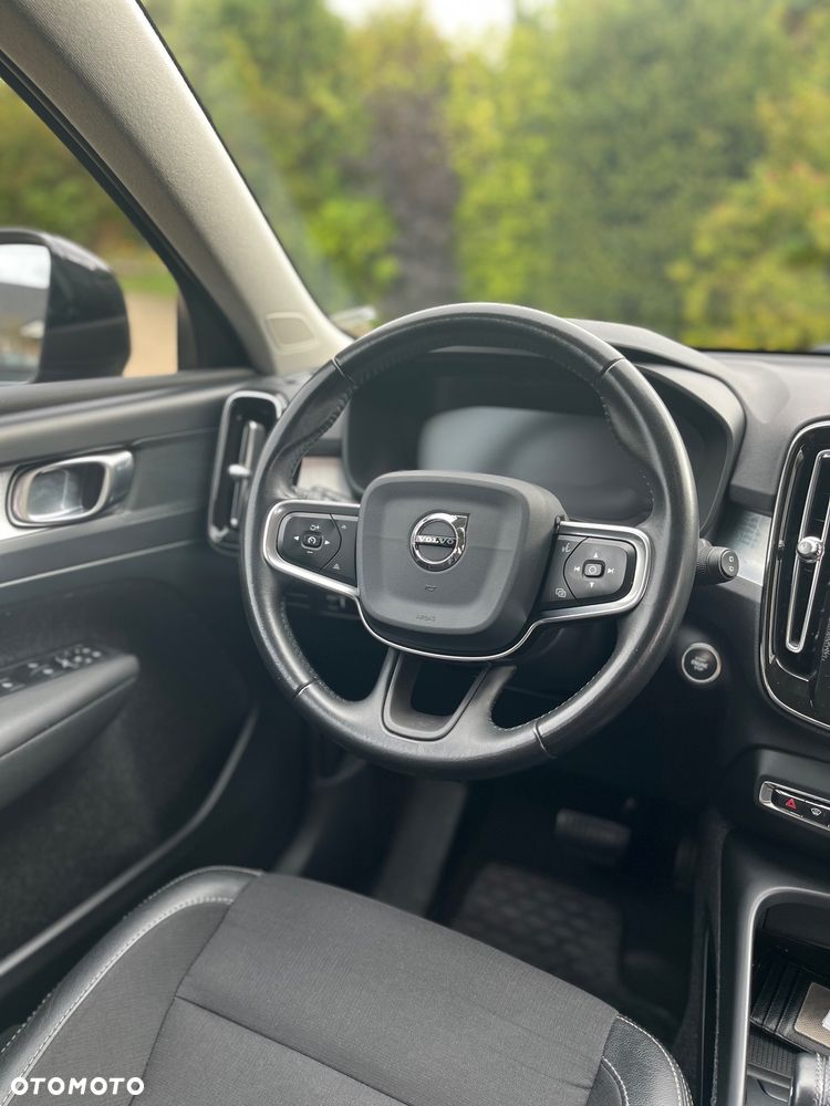 Volvo XC 40 D3 SCR R-Design - 34