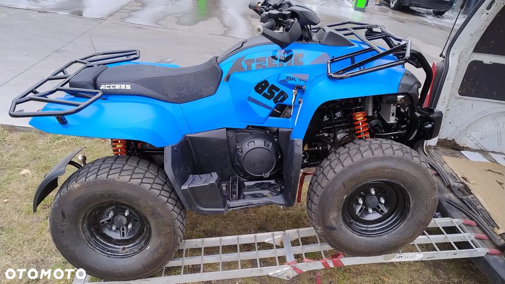 Suzuki Inny - 27
