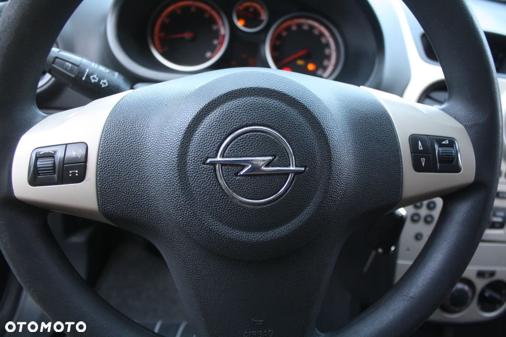 Opel Corsa 1.2 16V Selection 110 Jahre - 15