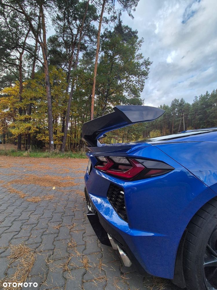 Chevrolet Corvette - 15
