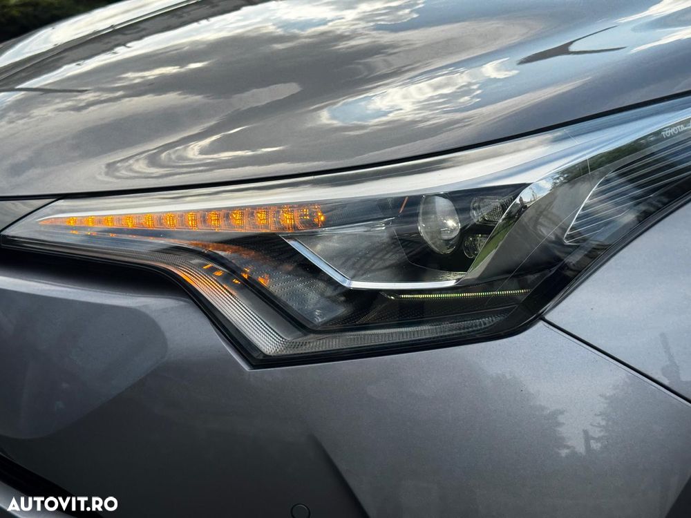 Toyota C-HR Style Selection - 24