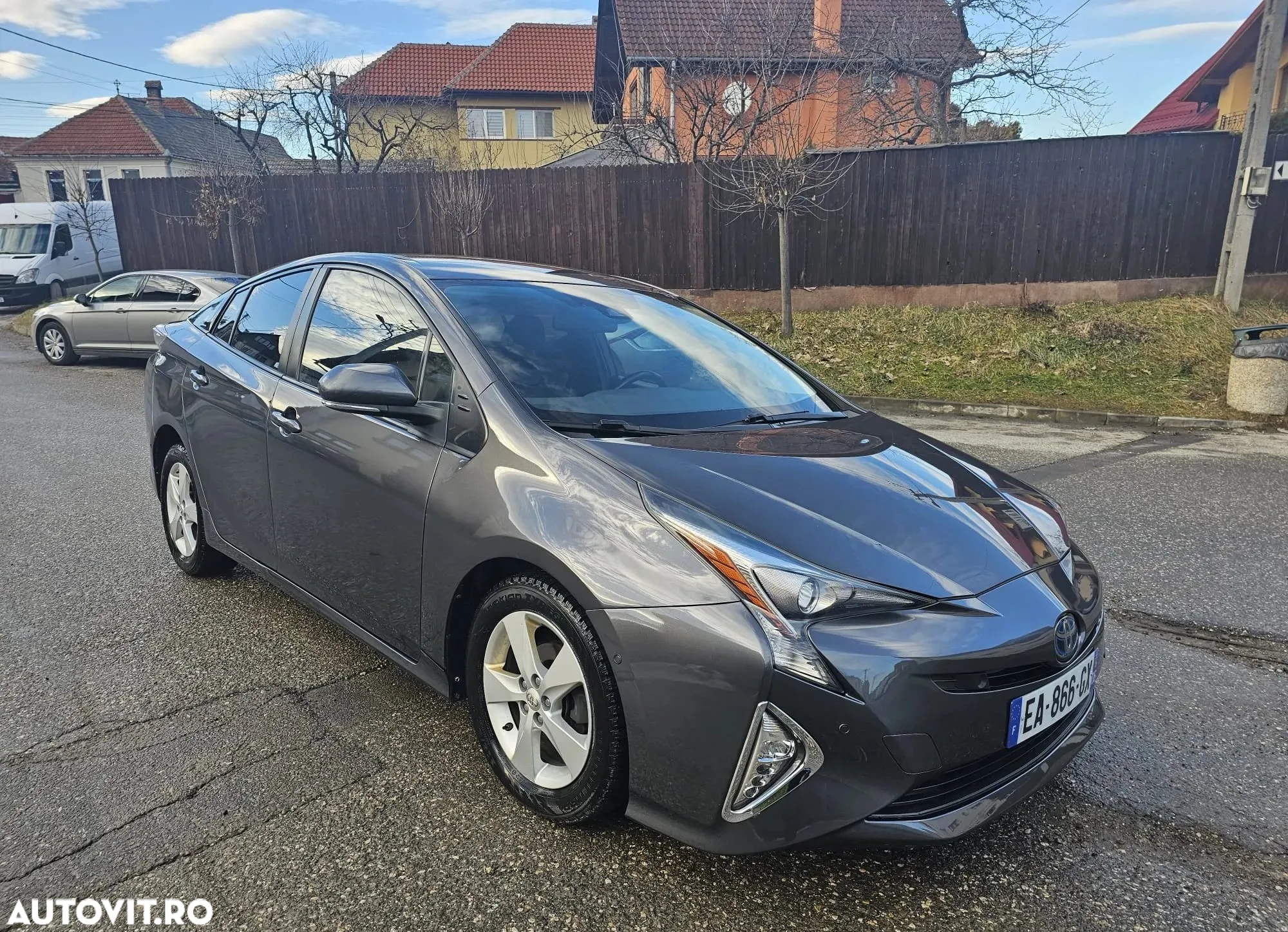 Toyota Prius (Hybrid) Executive - 17