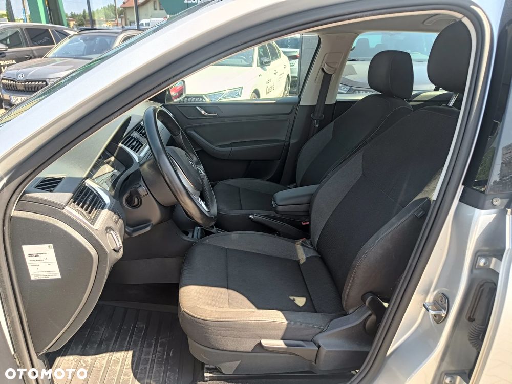 Skoda RAPID 1.2 TSI Ambition - 8