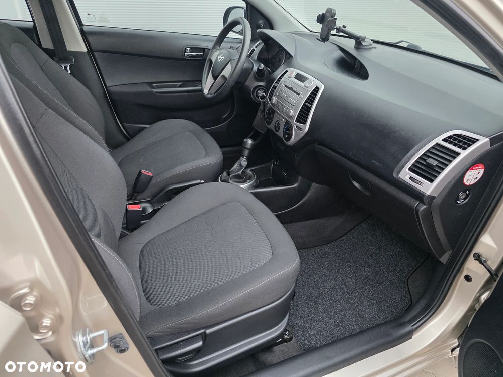 Hyundai i20 1.25 Comfort - 27