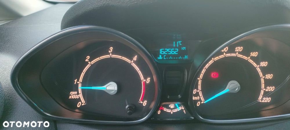 Ford Fiesta 1.6 TDCi SYNC Edition - 9