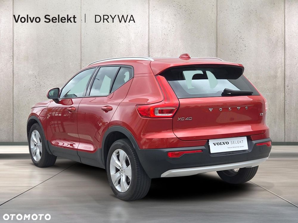 Volvo XC 40 T3 Momentum Pro - 3
