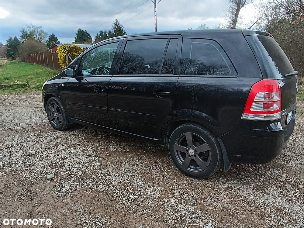 Opel Zafira - 2