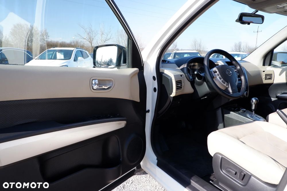 Nissan X-Trail 2.0 dCi 4x4 DPF Automatik Platinum - 26