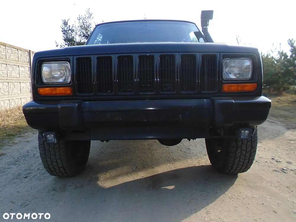 Jeep Cherokee - 9