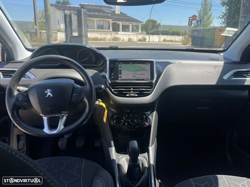 Peugeot 2008 1.6 BlueHDi Style - 12