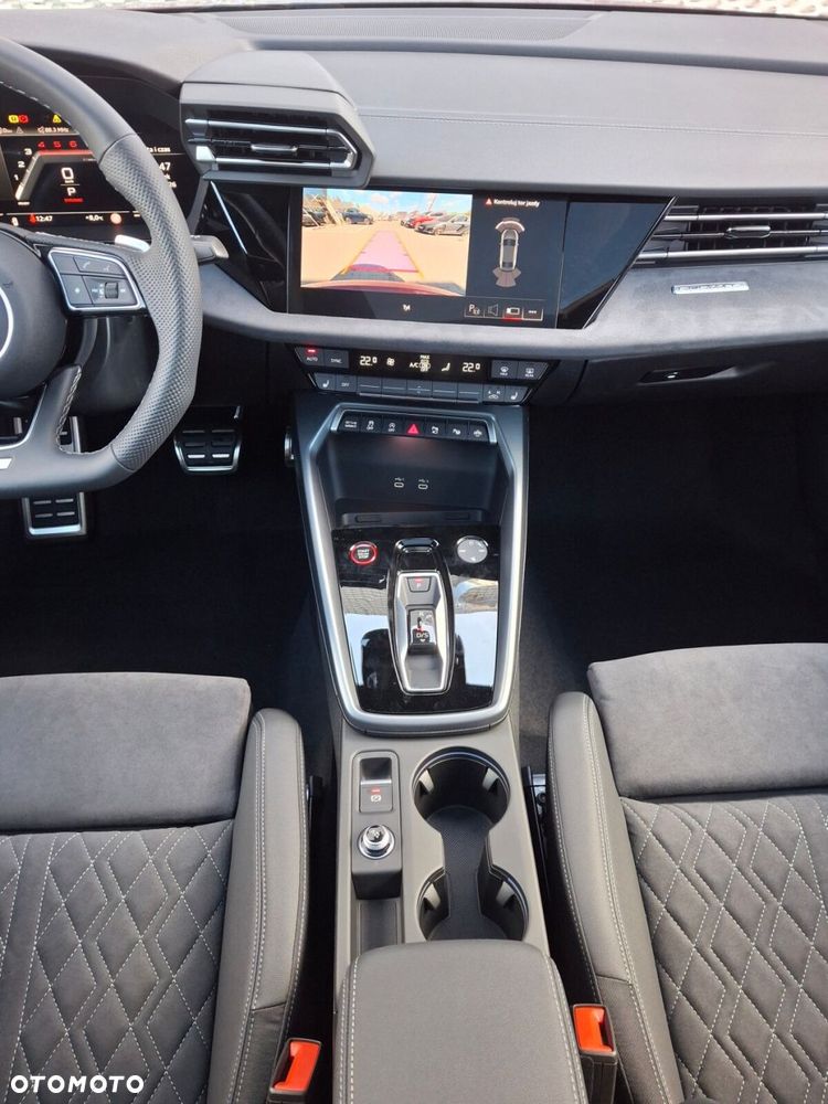 Audi S3 Limousine - 24