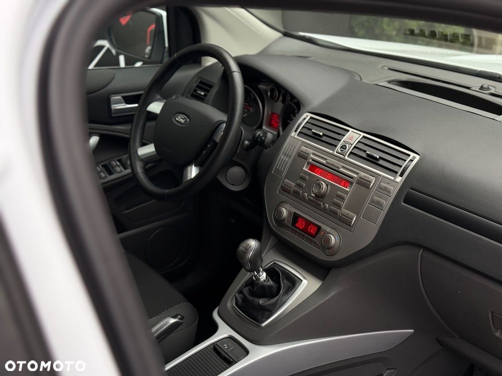 Ford Kuga 2.0 TDCi Trend - 28