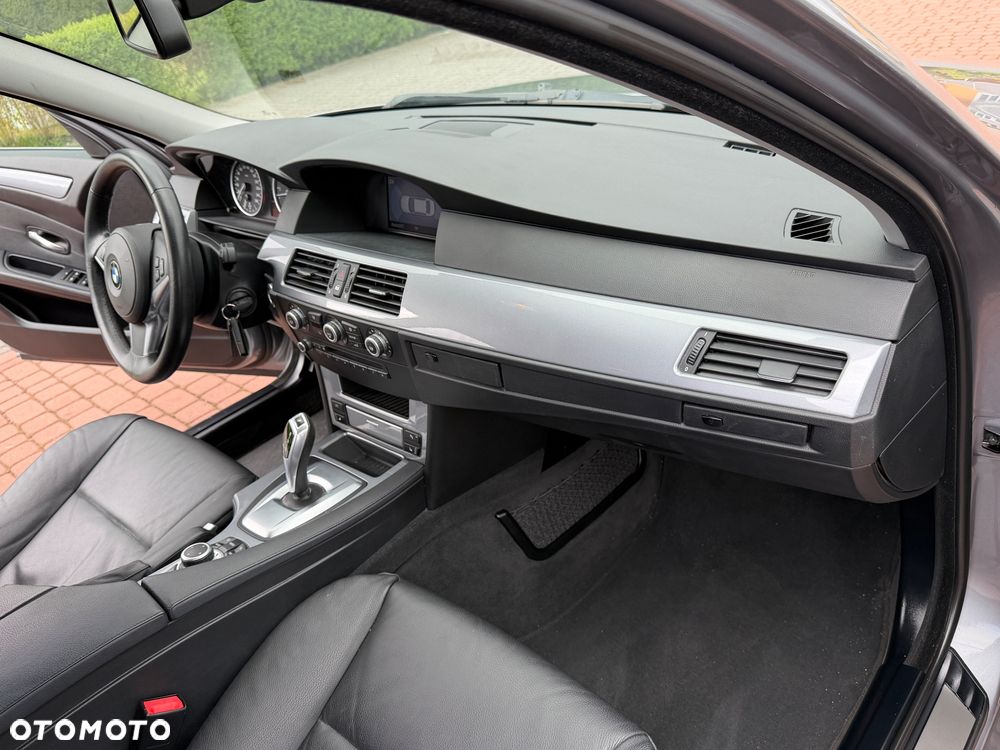 BMW Seria 5 525d Edition Lifestyle - 24