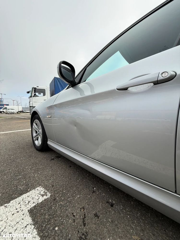 BMW Seria 3 318i Aut. - 11