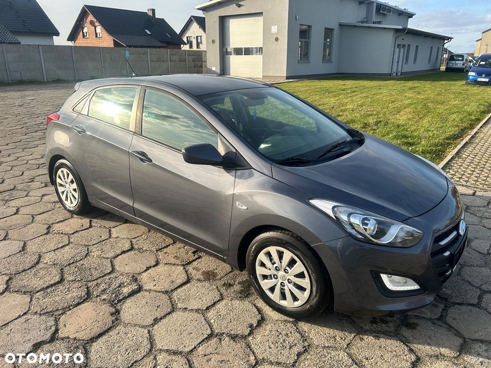 Hyundai i30 blue 1.4 Classic - 17