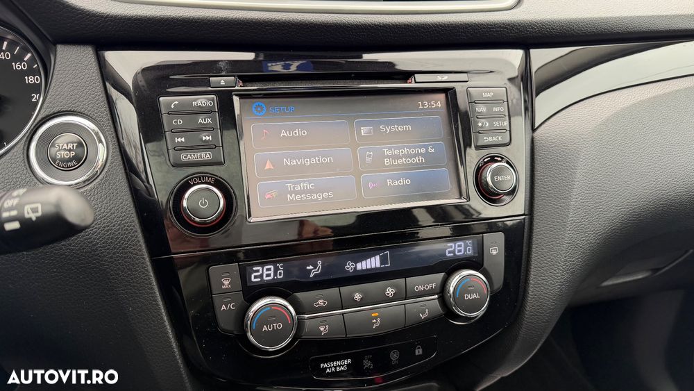 Nissan Qashqai 1.5 DCI N-Connecta - 17