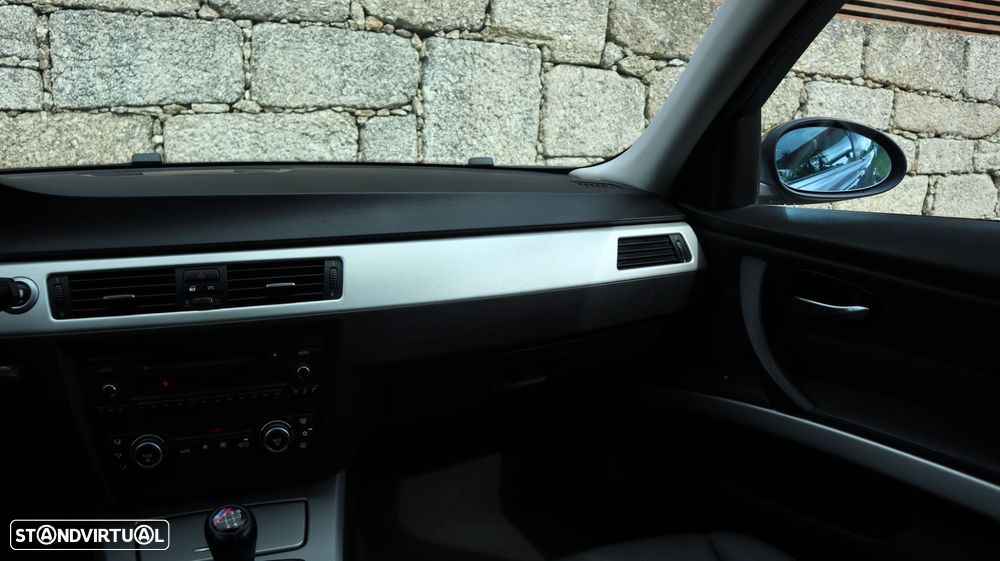 BMW 318 - 12