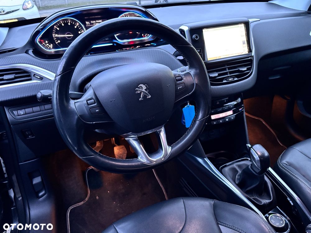 Peugeot 2008 1.6 VTi Allure - 24