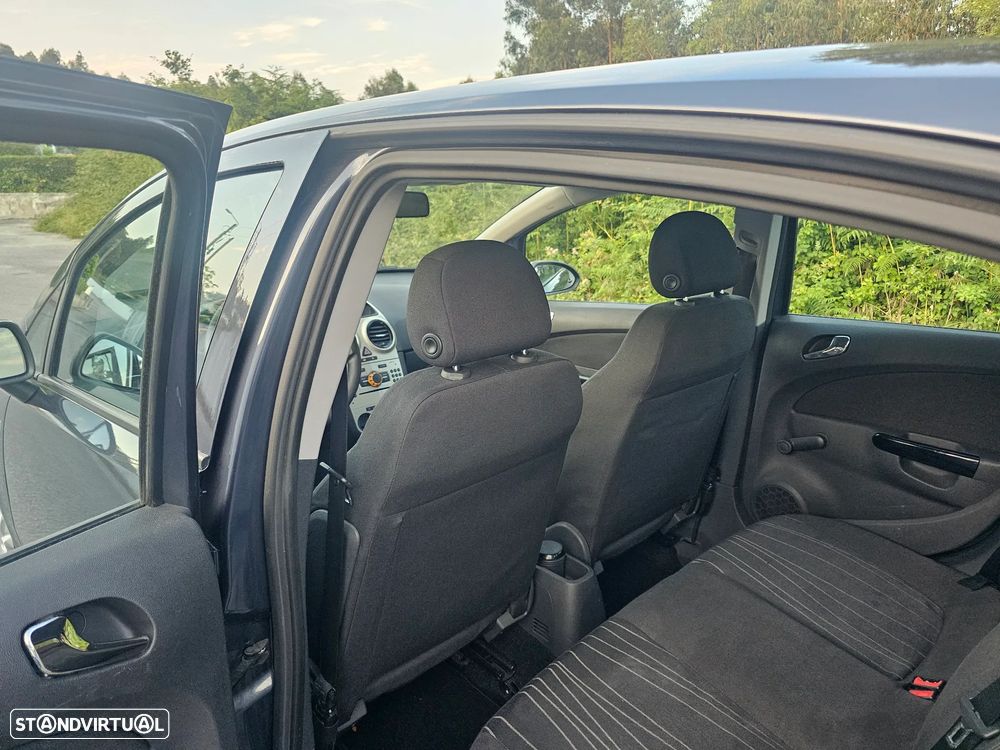 Opel Corsa 1.3 CDTI Enjoy EcoFLEX - 16