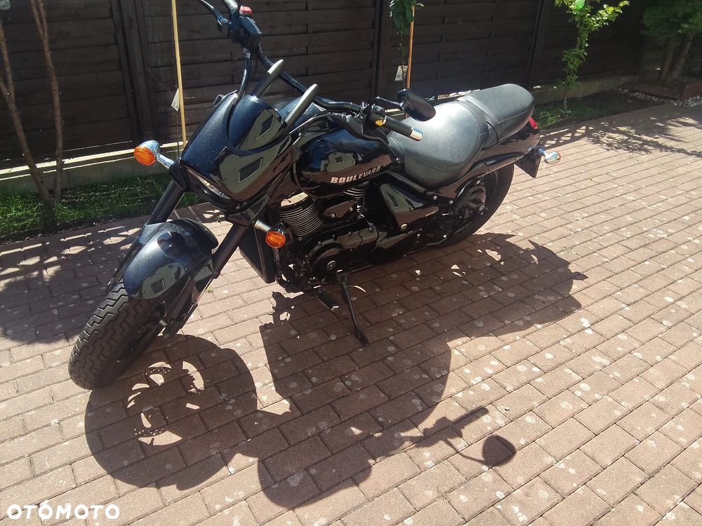 Suzuki Boulevard - 2