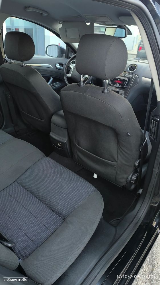 Ford Mondeo SW 1.8 TDCi Titanium - 37