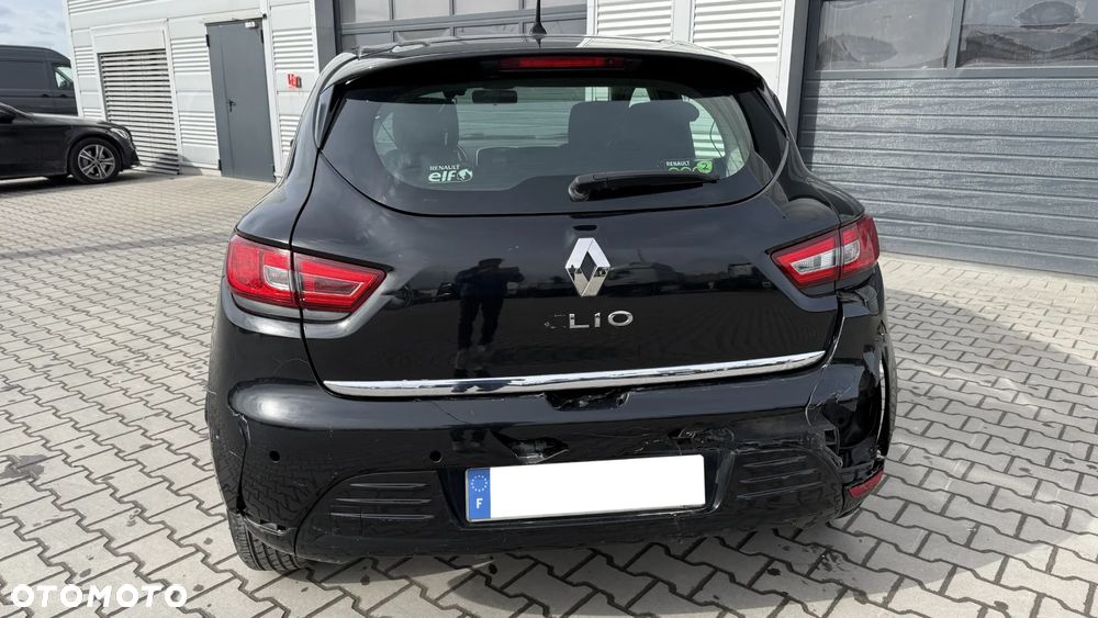 Renault Clio - 6