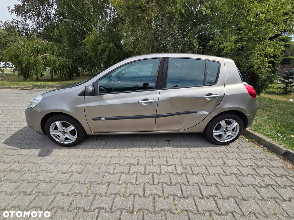 Renault Clio 1.2 16V Expression - 7