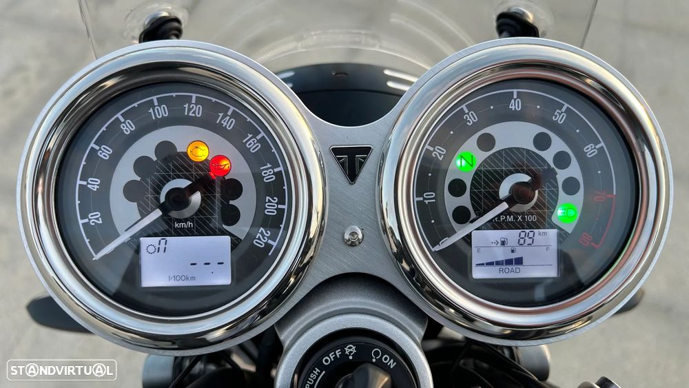Triumph Speed Twin 1200cc Bonneville (2nd Gen) - 7