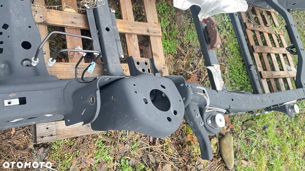 U3 FORD F150 15- 5.0 4X4 PRZEWODY HAMULCOWE RAMY DŁUGIE - 2