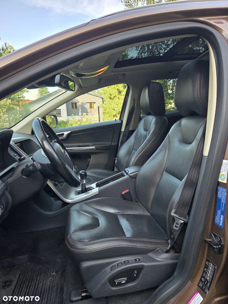 Volvo XC 60 D5 AWD Summum - 39