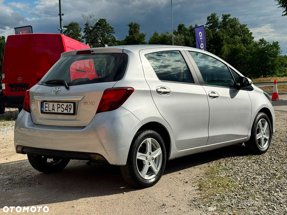 Toyota Yaris 1.33 Business Edition - 13